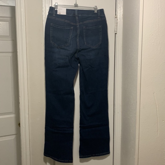 New with tags! most comfortable true to size with a little stretch. Lane Bryant - Picture 4 of 10